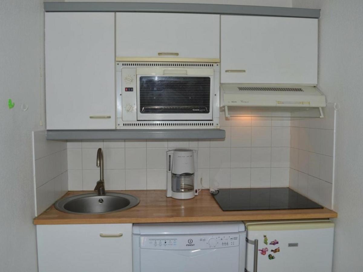 Frejus: Appt 2P, 5 Pers, Piscine, Plage A 150M, Parking, Animaux Ok - Fr-1-226A-357 מראה חיצוני תמונה