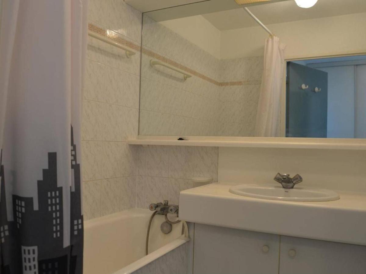 Frejus: Appt 2P, 5 Pers, Piscine, Plage A 150M, Parking, Animaux Ok - Fr-1-226A-357 מראה חיצוני תמונה